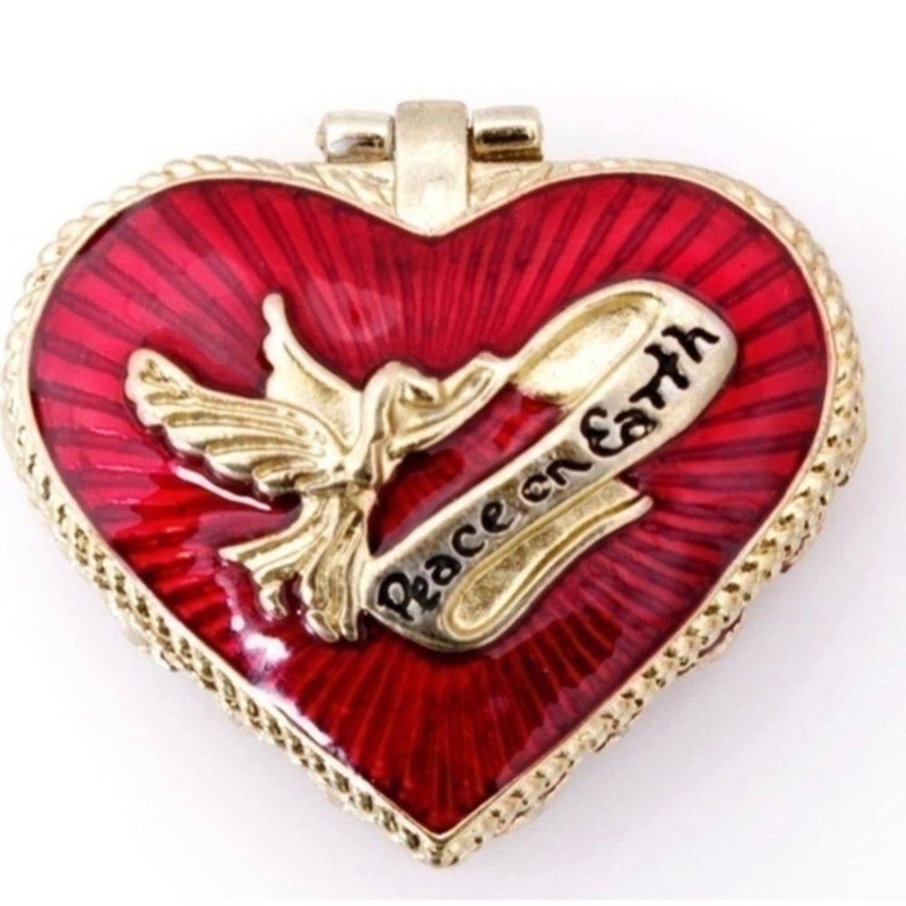 Peace on Earth Heart Holiday Keepsake Box